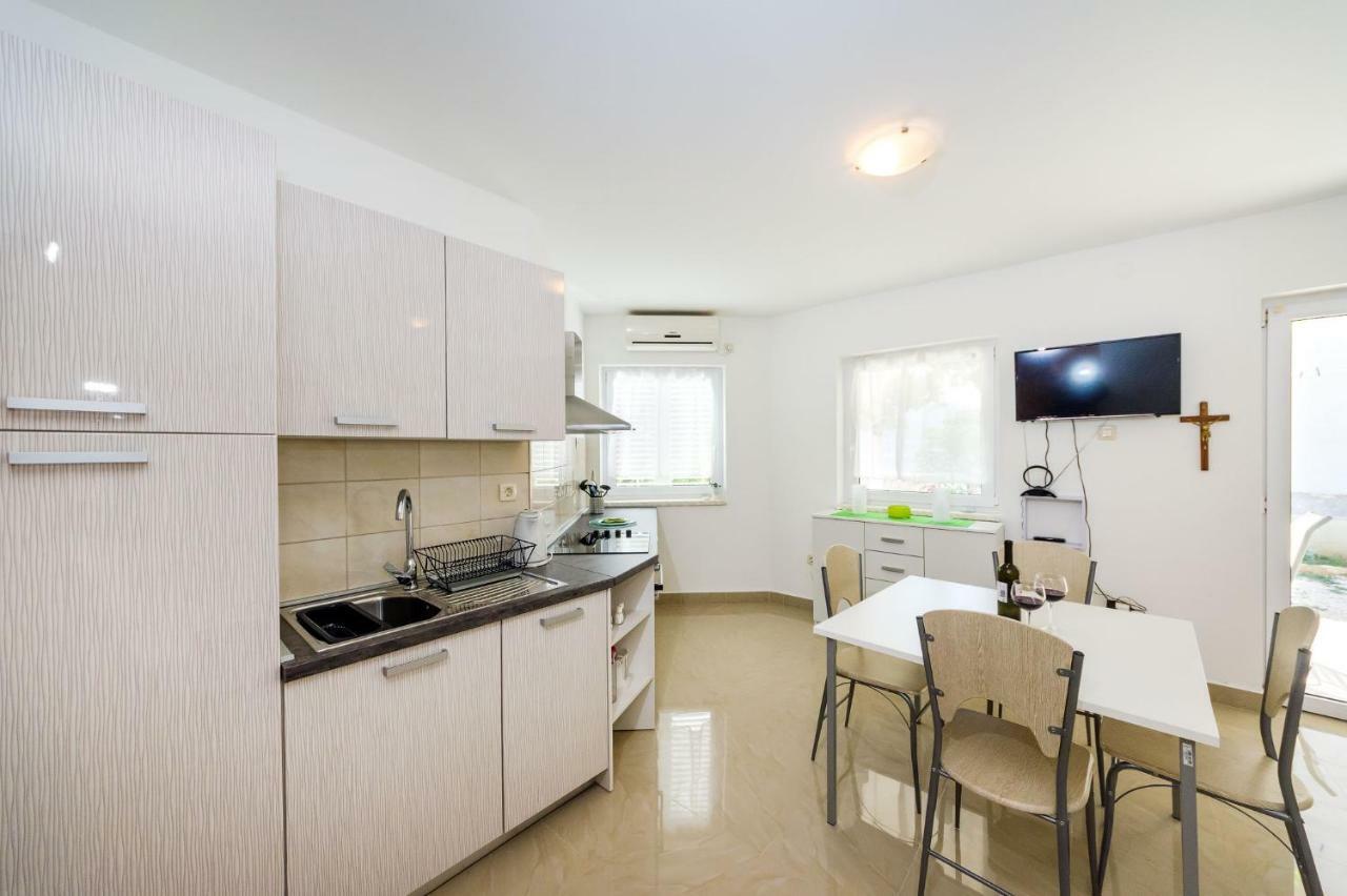 Apartmani Tanja Pridraga Luaran gambar